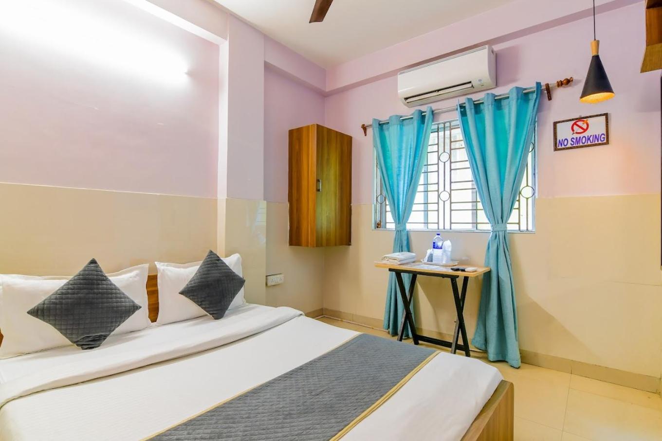 The Kolkata Hotel Exterior photo